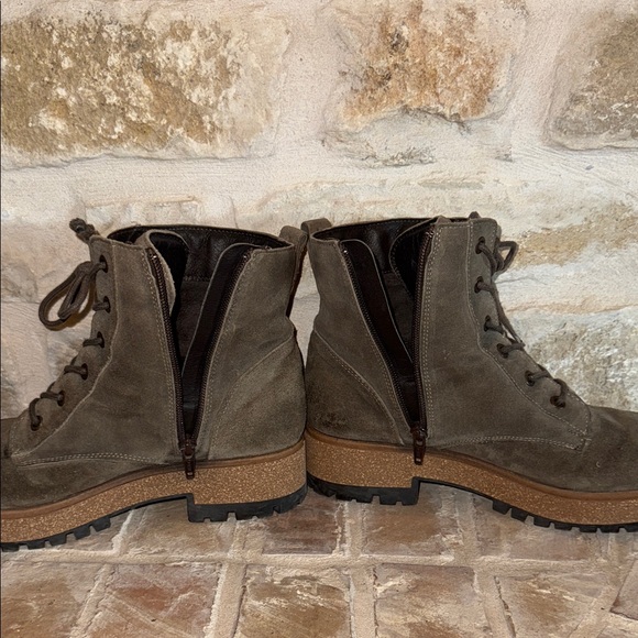 Taos Footwear Gray Combat Boots - Picture 10 of 12